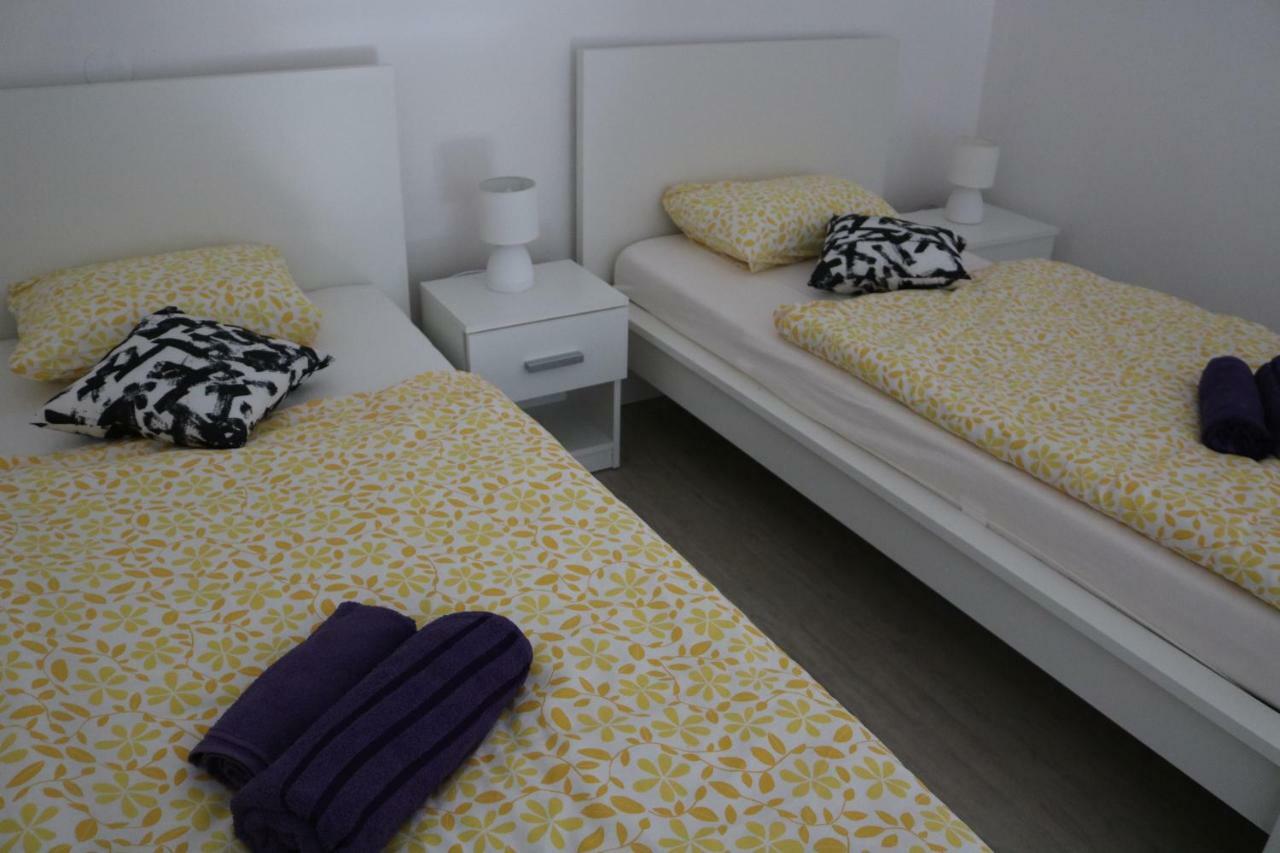 Apartment F6 Osijek Buitenkant foto